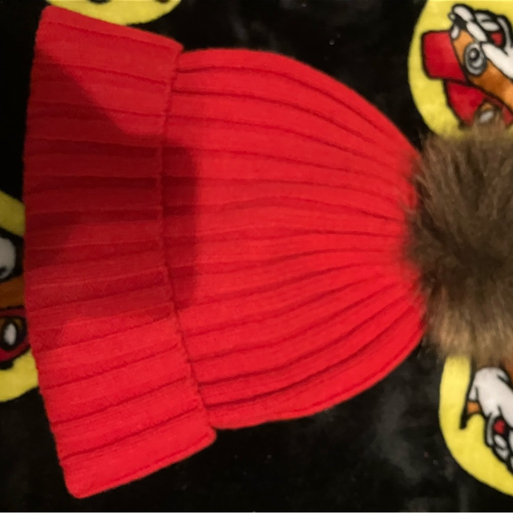 Tilly's Vibrant Red Knit Beanie with Faux Fur Pom